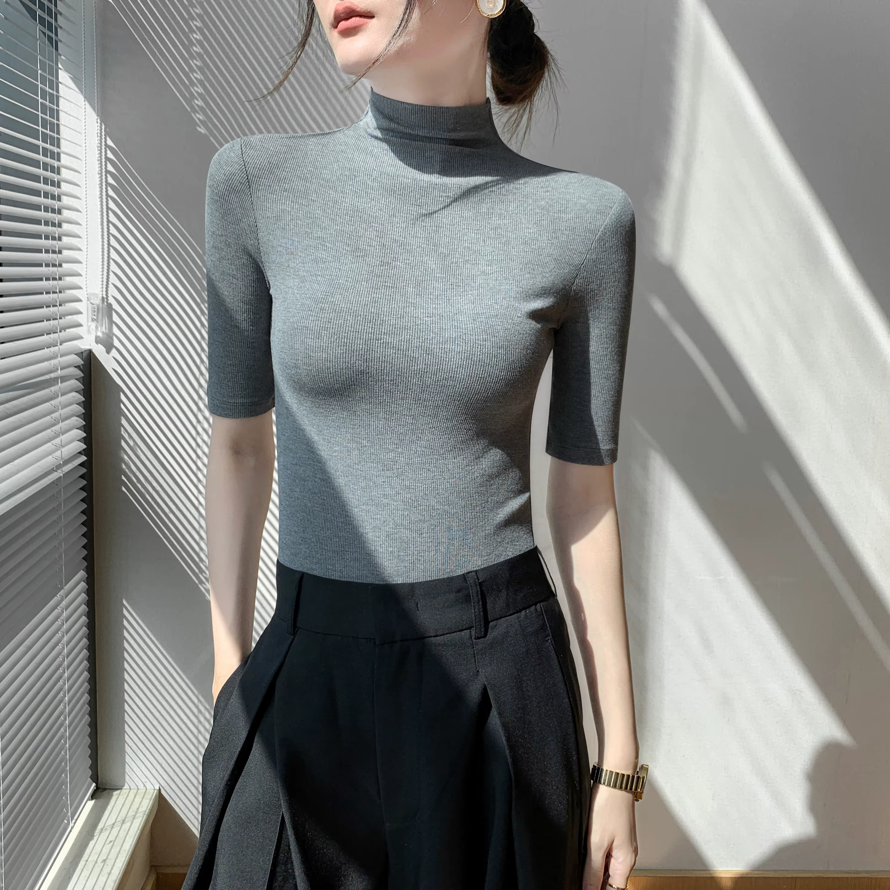 Pull Astronomique à Col Roulé et Manches Courtes pour Femme