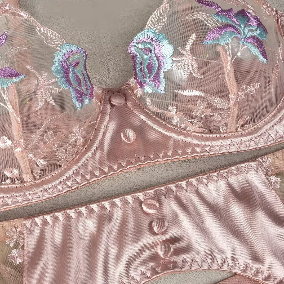 Ellolace – Lingerie sensuelle pour femmes