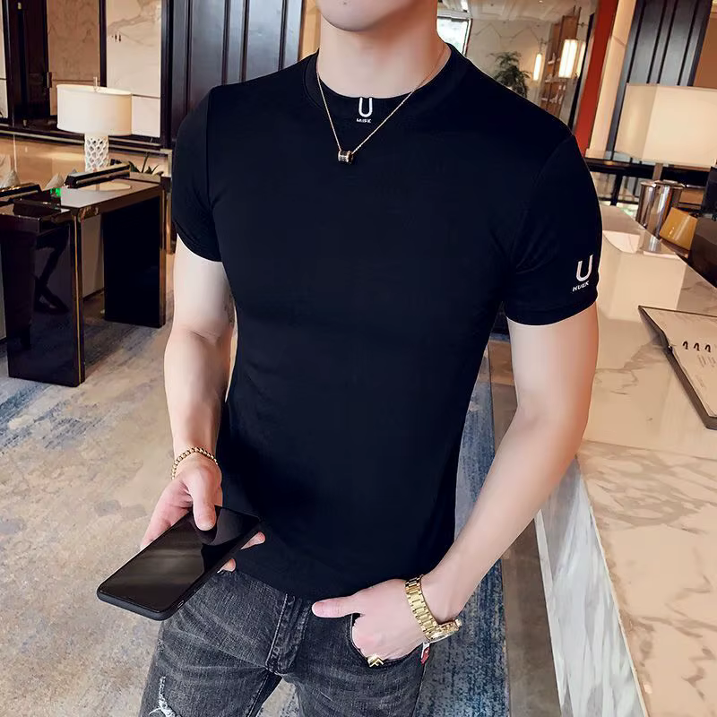 T-shirt noir pour homme