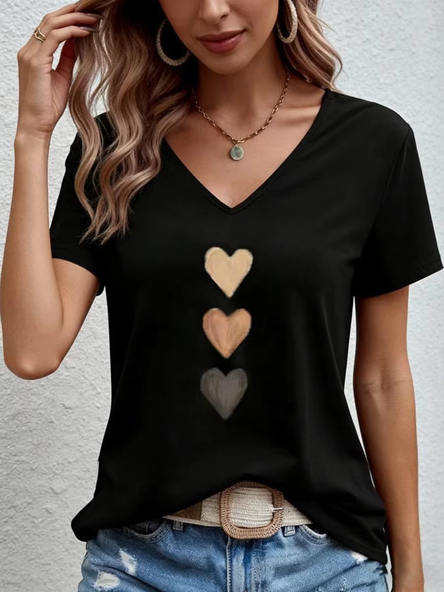 T-shirt pour femme col en V à manches courtes, imprimé cœur dégradé, coupe ample, doux, décontracté, mignon, respirant, idéal pour le printemps, l'été et les soirées