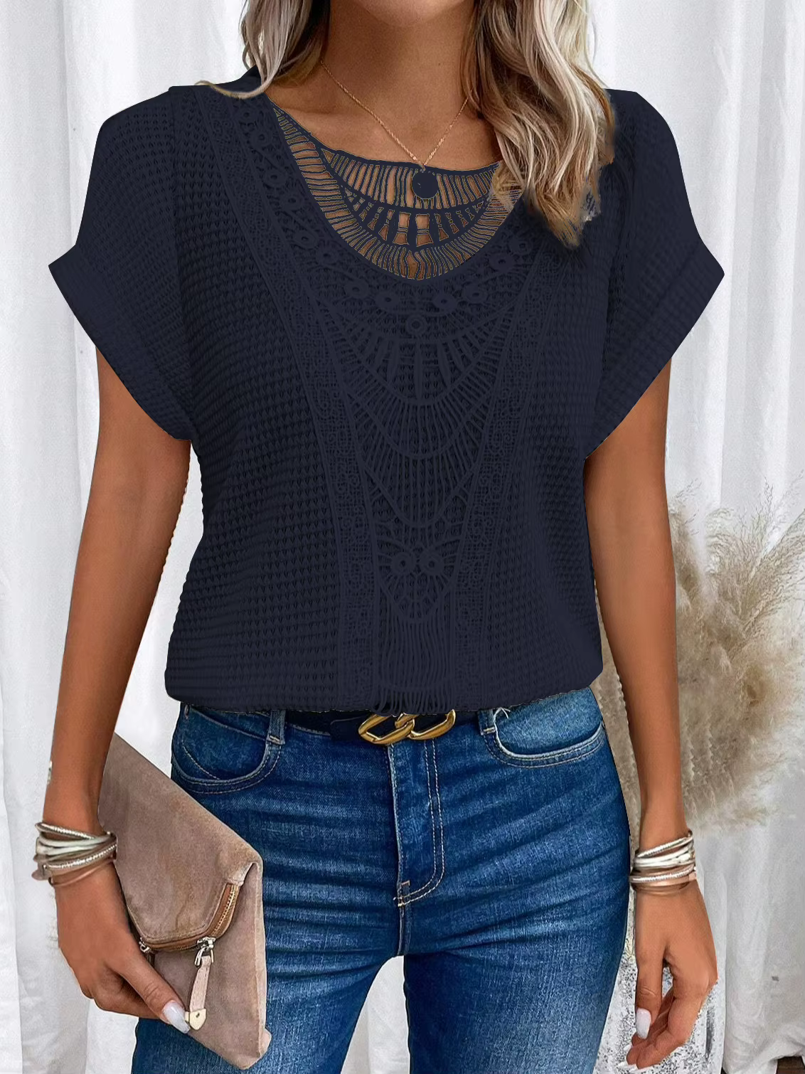 T-shirt à coutures en dentelle pour femmes