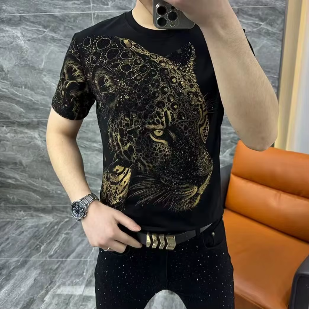 2025 été nouveau diamant chaud hommes à manches courtes col rond T-shirt à la mode mince élastique confortable demi-manches
