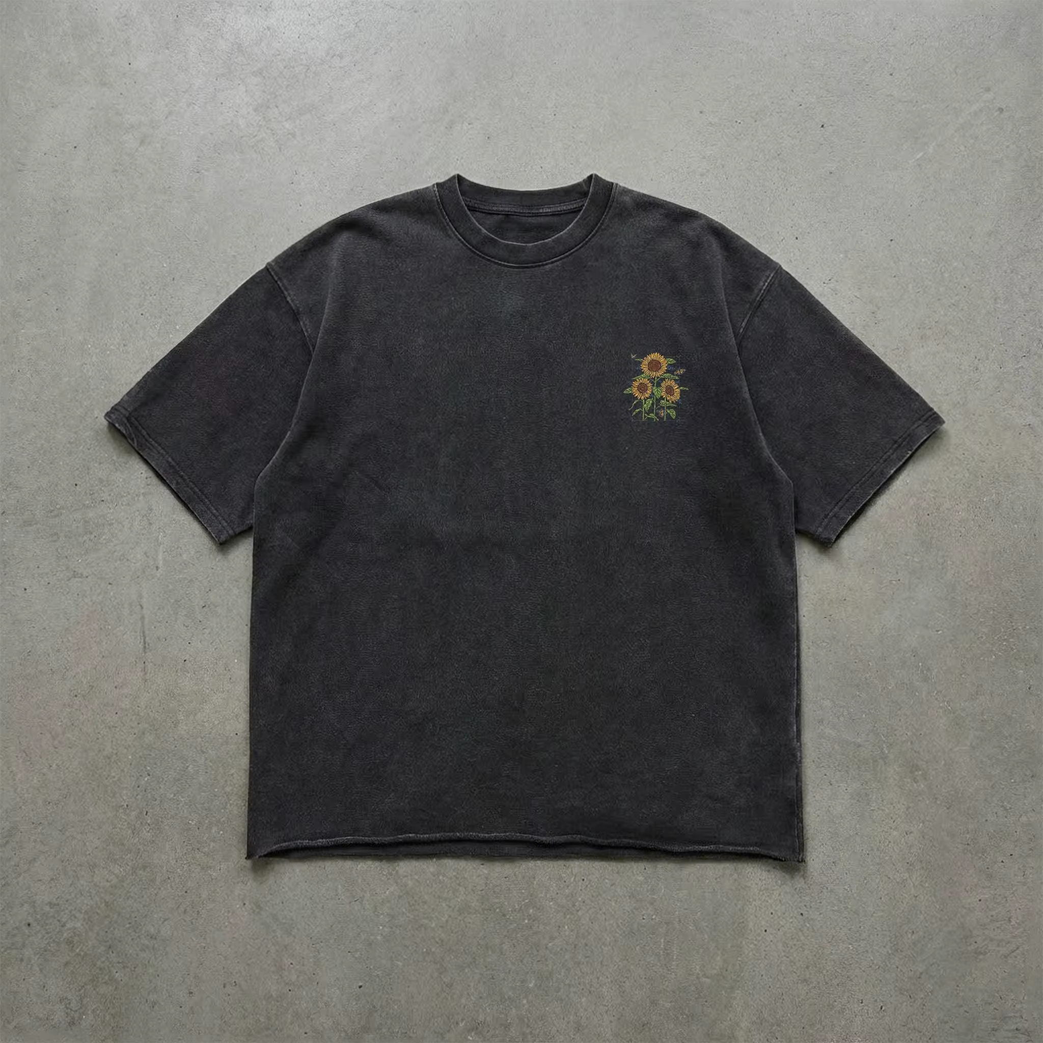 T-shirt délavé motif tournesol