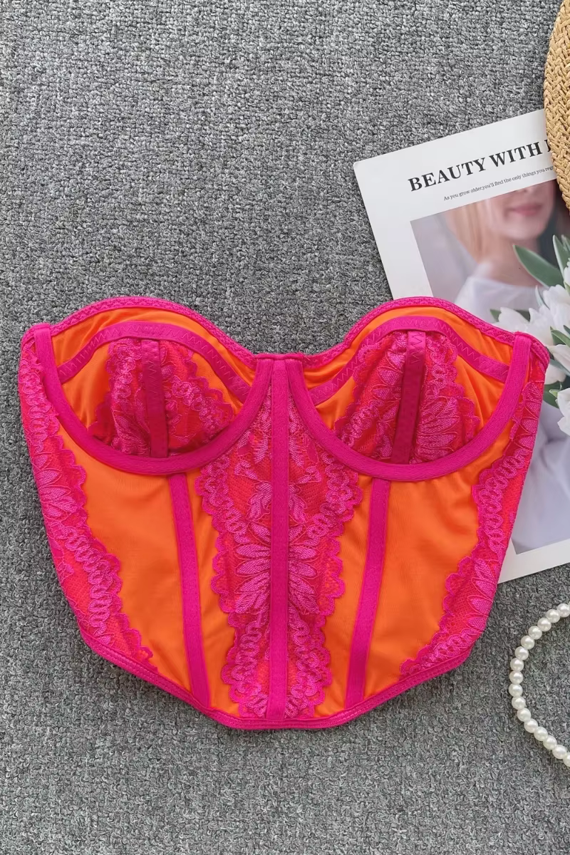 Haut court avec soutien-gorge pour femmes