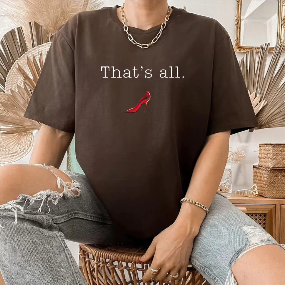 T-shirt tendance à manches courtes « The Devil Wears That's All » avec citation de Miranda Priestly – Collection 2026 « Fashion Boss Lady »