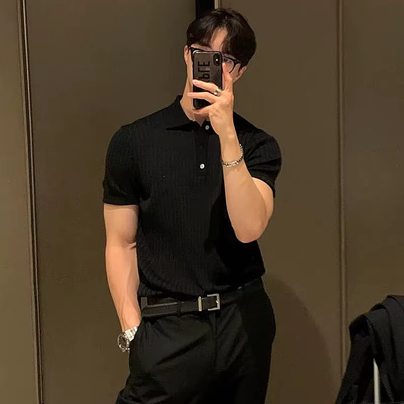 Nouveaux hommes Style coréen Polo de luxe loisirs tricoté T-shirt décontracté rayé couleur unie à manches courtes respirant rétro tricots