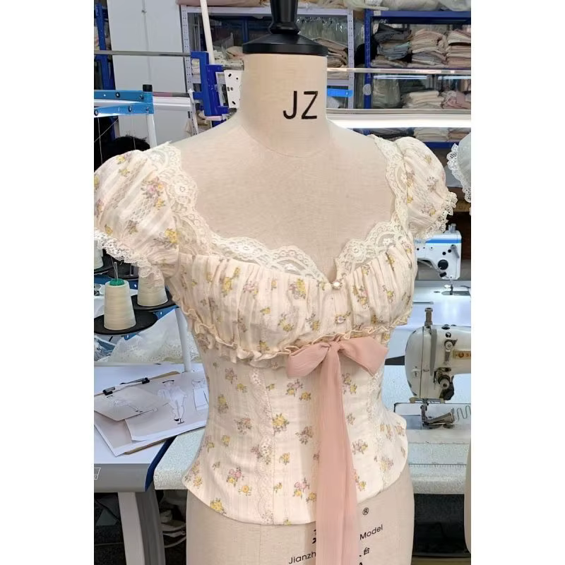 Chemisier floral en dentelle française pour femme