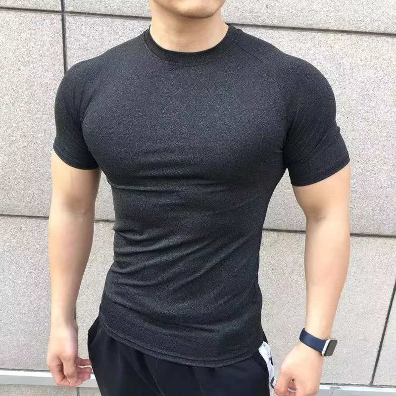 Nouveaux hommes d'été à manches courtes Fitness t-shirt course Sport Gym couleur unie séchage rapide