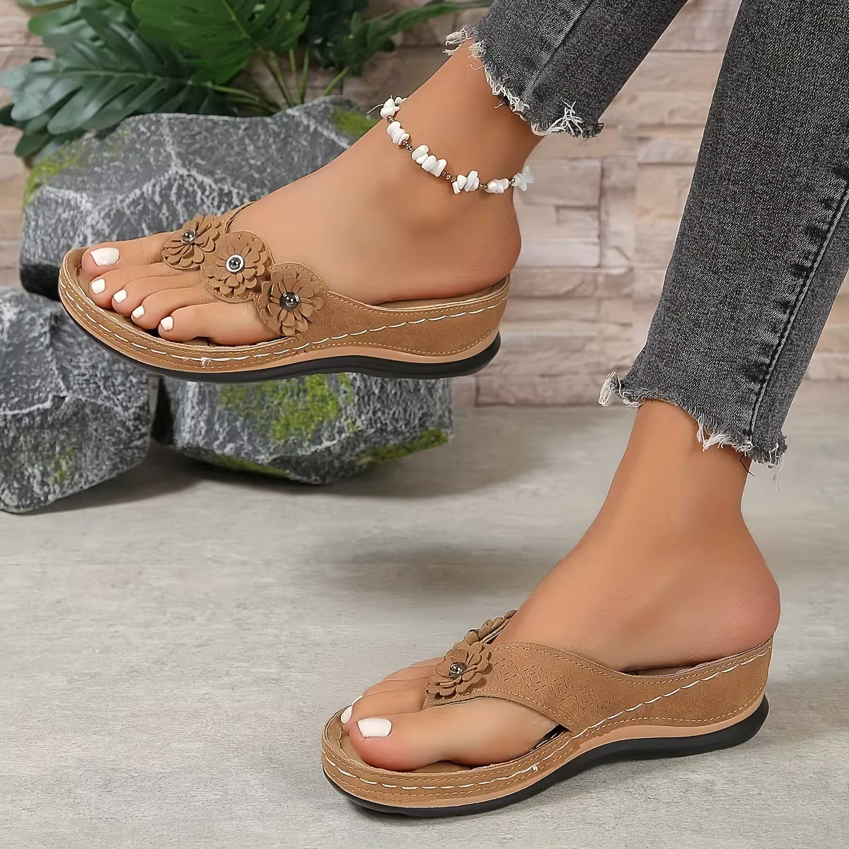 Tongs de plage florales pour femmes - Claquettes d'été confortables à enfiler
