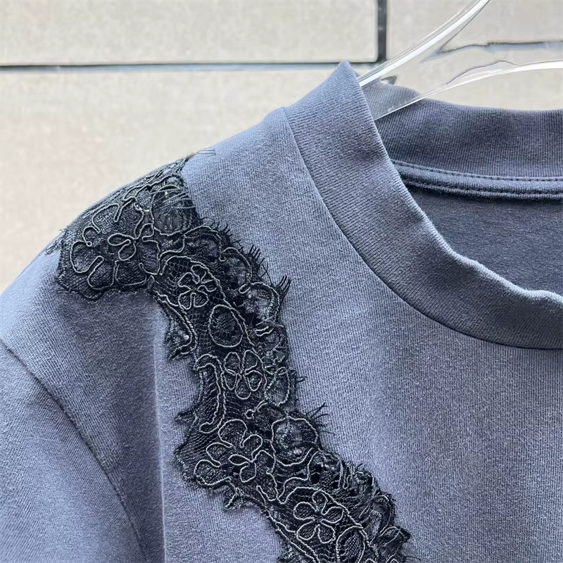 T-shirt pour femme, nouveau pull à col rond brodé de dentelle pour l'été 2026