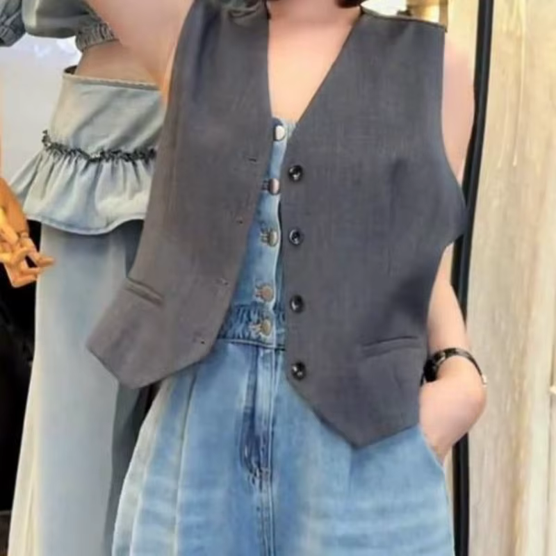 Gilet sans manches gris simple et tendance pour femme