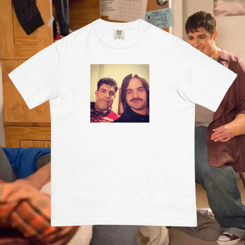 Nick Miller & Schmidt College Selfie New Girl T-Shirt, cadeau pour les nouveaux fans de filles, marchandise d'émission télévisée, nouvelle chemise de fille