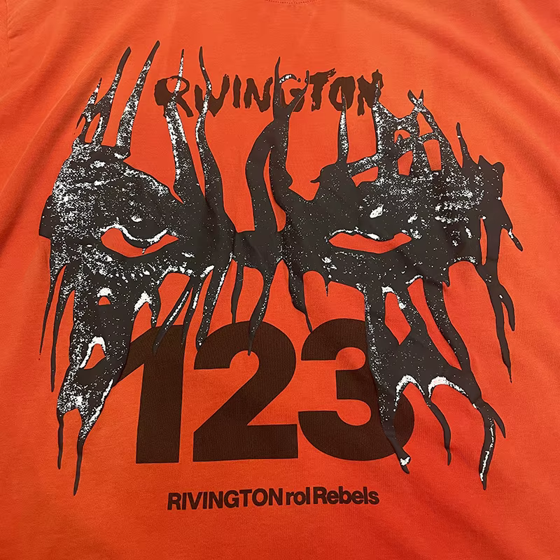 T-shirt RRR-123 imprimé avec un logo de High Street Graphics