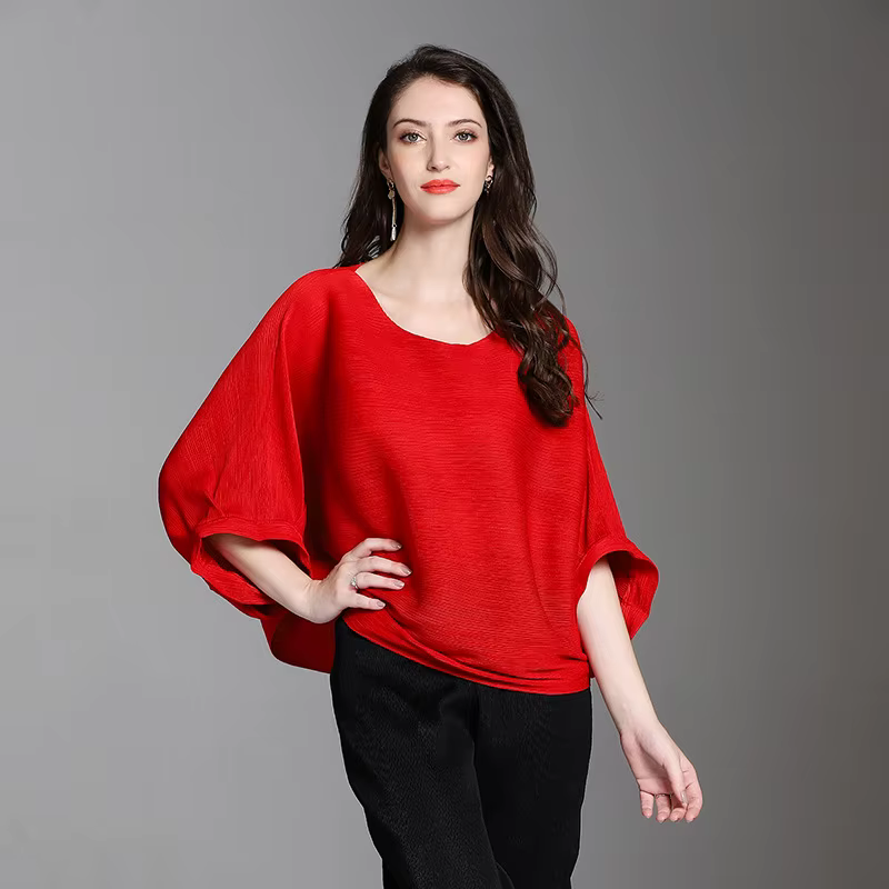 Nouveau style estival, haut plissé tendance à manches chauve-souris