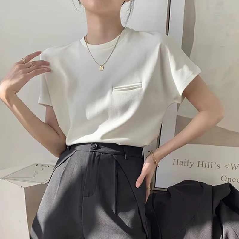 T-shirt blanc à manches courtes pour femmes