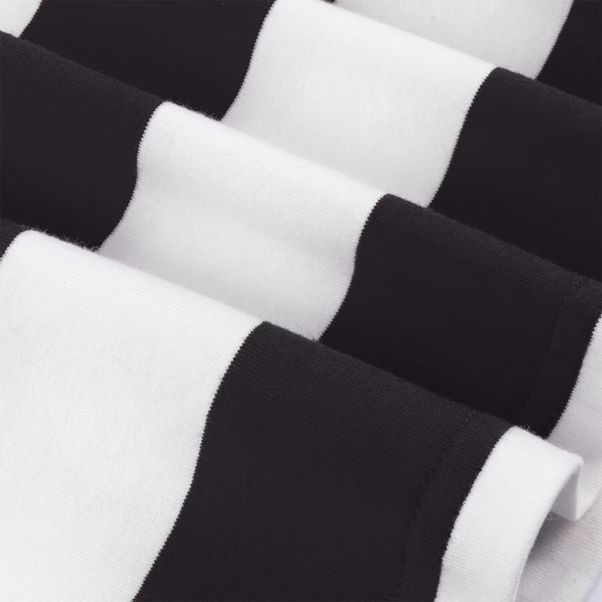 T-shirt rayé noir et blanc pour homme