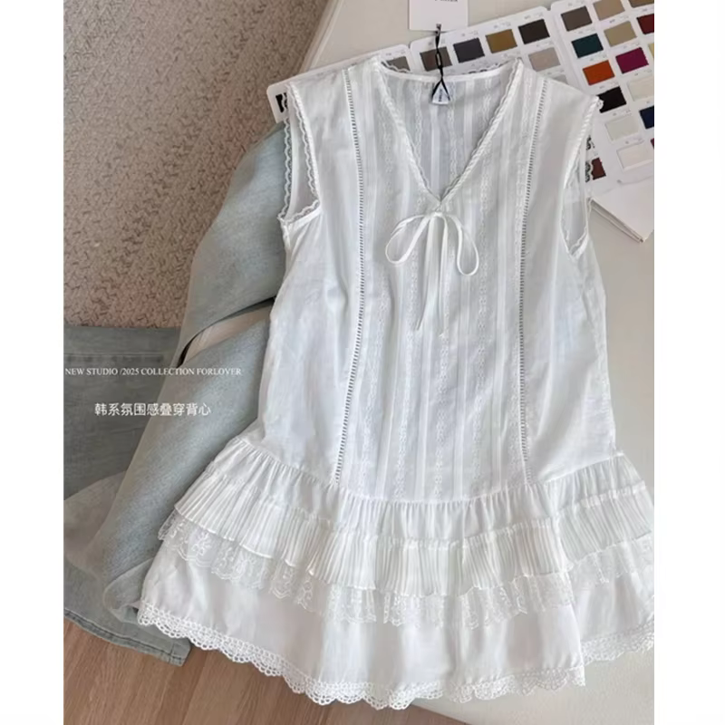 Débardeur blanc chic pour femme avec dentelle