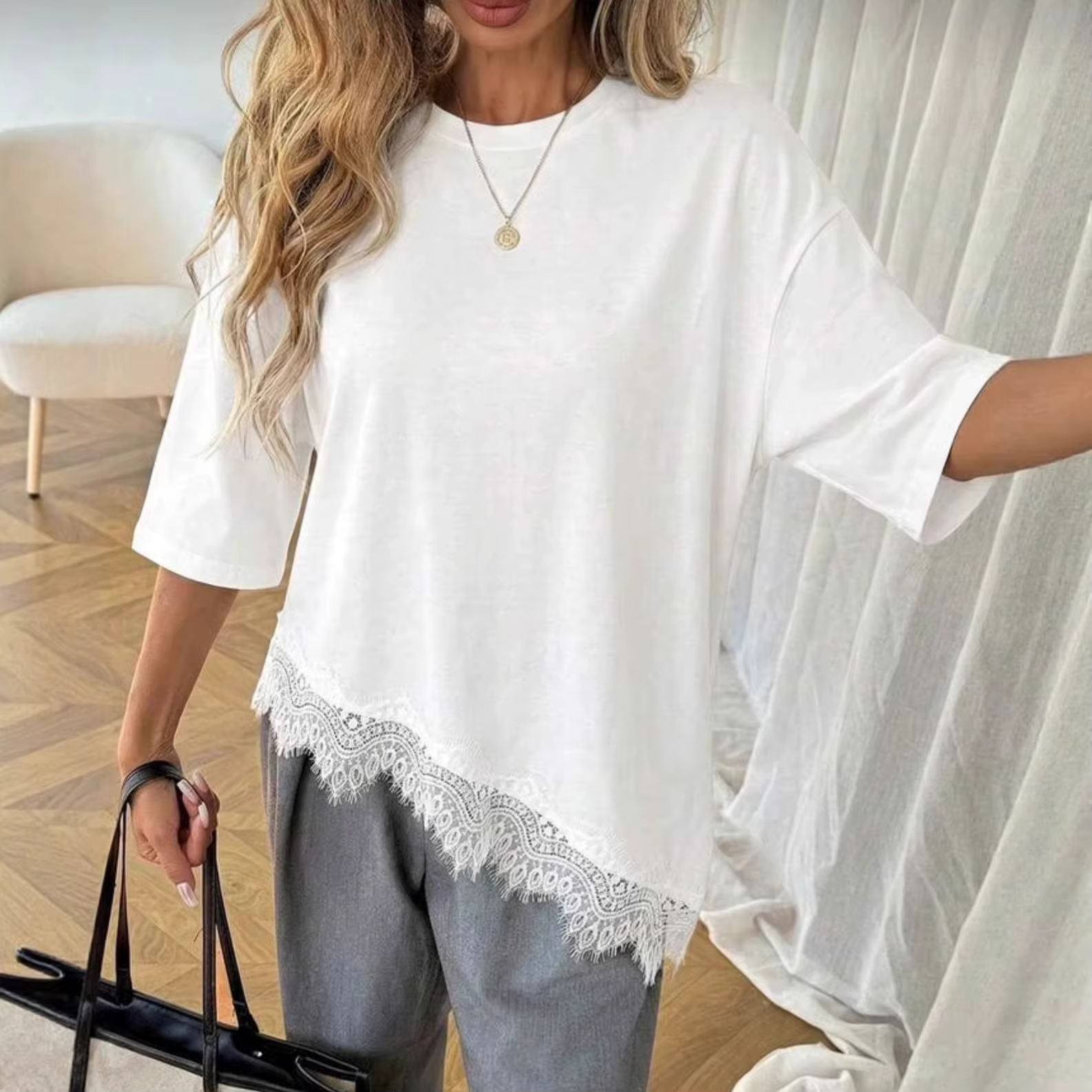 T-shirt femme en dentelle