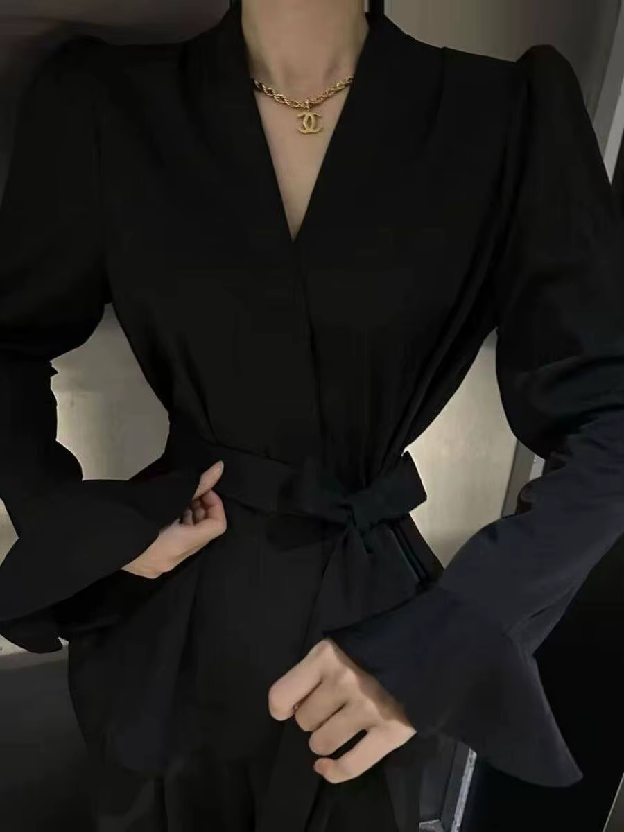 Chemisiers et chemises bordeaux pour femmes, style coréen vintage Y2k Gyaru, chemisier à manches longues et col en V, chemise à manches évasées tendance, automne