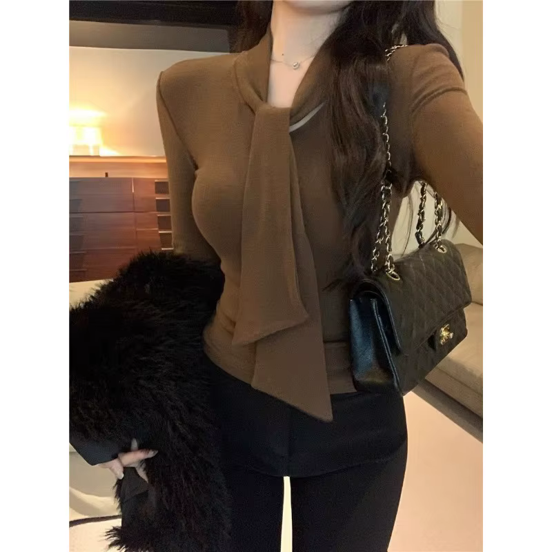 T-shirt à manches longues et col en V à lacets pour femme avec haut ajusté de style français