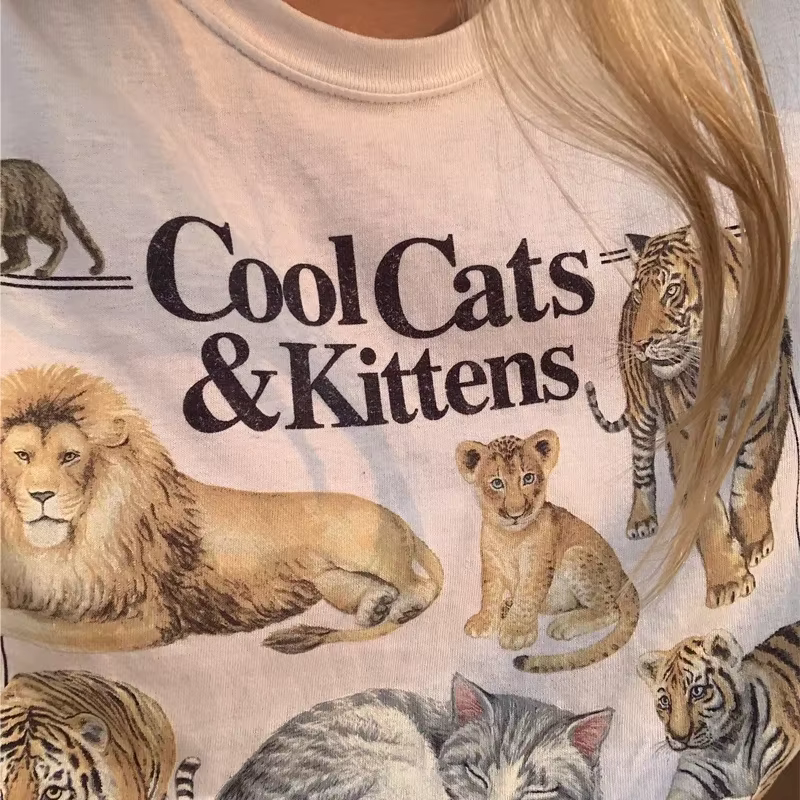 T-shirt graphique unisexe Chats and Kittens