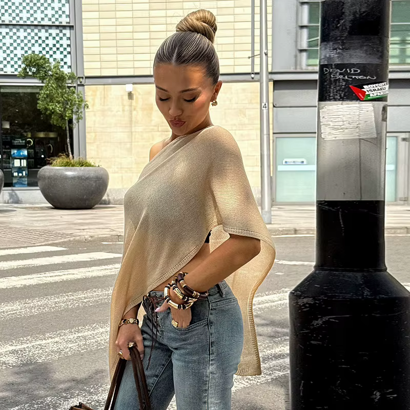 Poncho en tricot transparent pour femmes