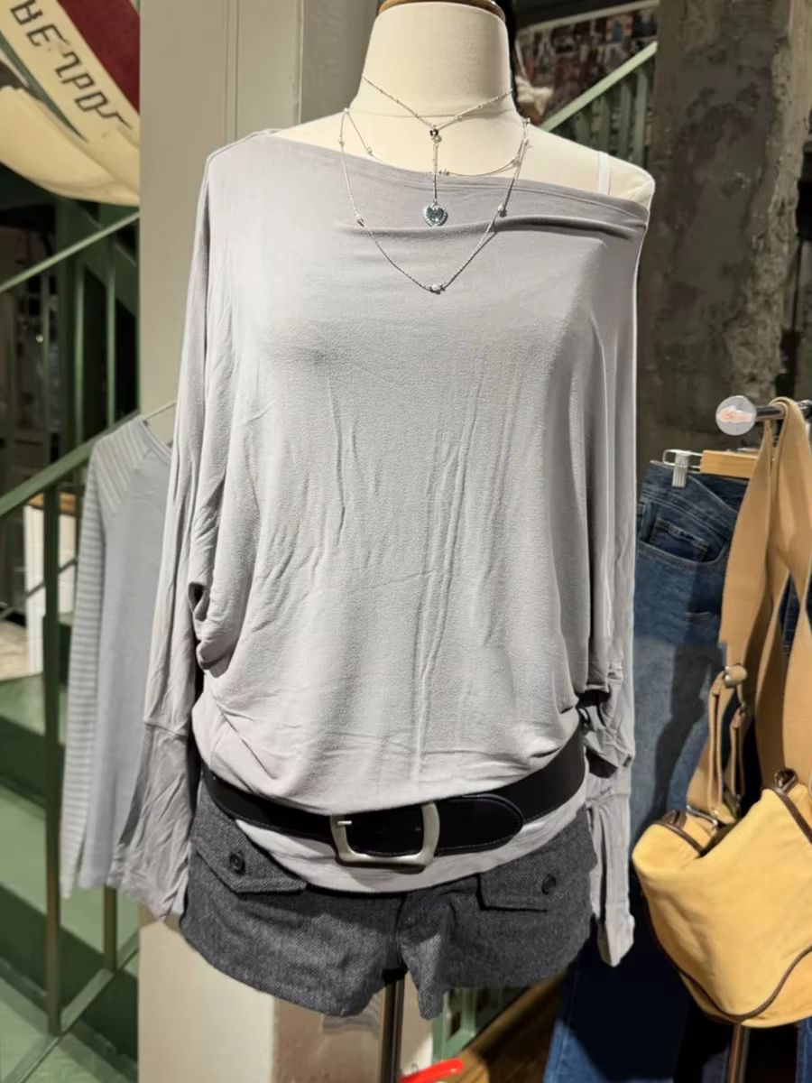 T-shirts noirs à manches longues chauve-souris pour femmes