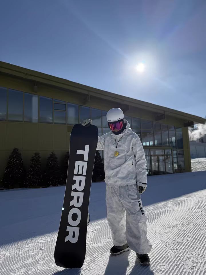 Skis tout-terrain en fibre de carbone