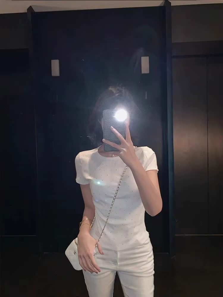 T-shirt à manches courtes pour femmes