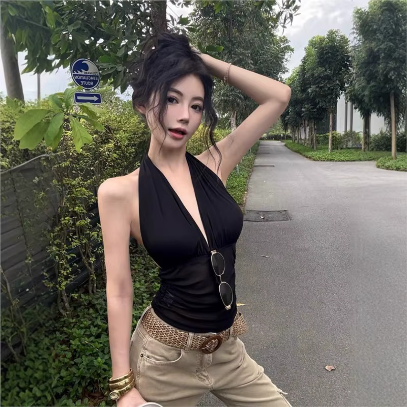 Hot Girl Wore – haut col licou noir