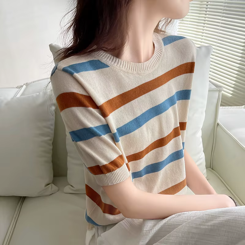 T-shirt rayé à manches courtes pour femmes