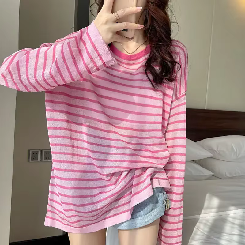 Nouveau 2025 doux crème solaire T-shirt femmes été mince coréen rayé à manches longues décontracté pull ample col rond hauts femme