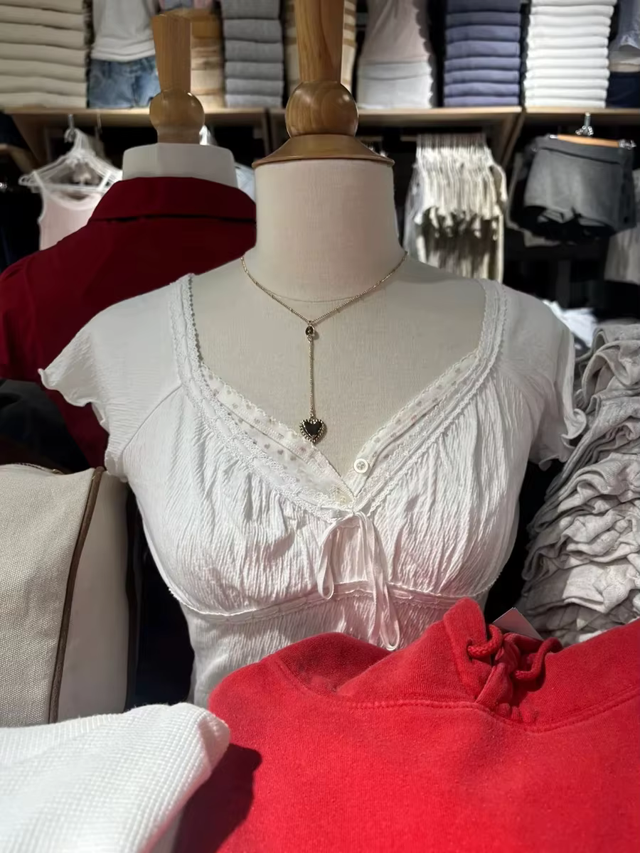Blanc plis col en v cordon mince T-shirts femmes été nouveau coton décontracté à manches courtes