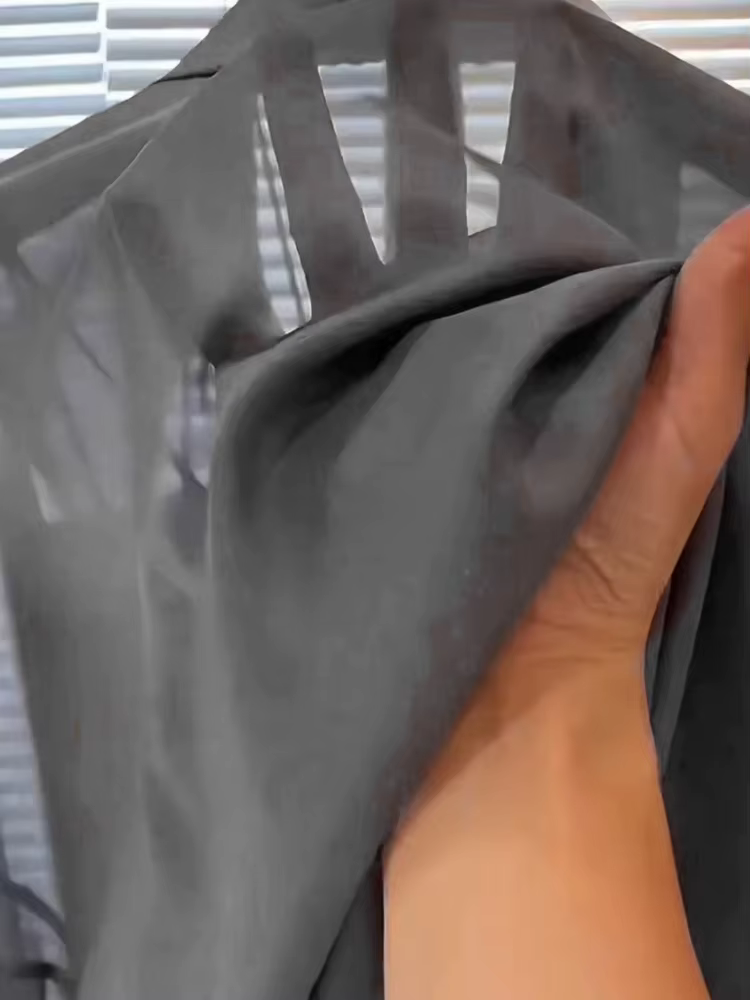 Hauts grande taille pour femmes, chemisiers d'été en mousseline de soie glacée, respirants et résistants au soleil, boutons fins, amples et transparents, chemises à manches longues, 2025