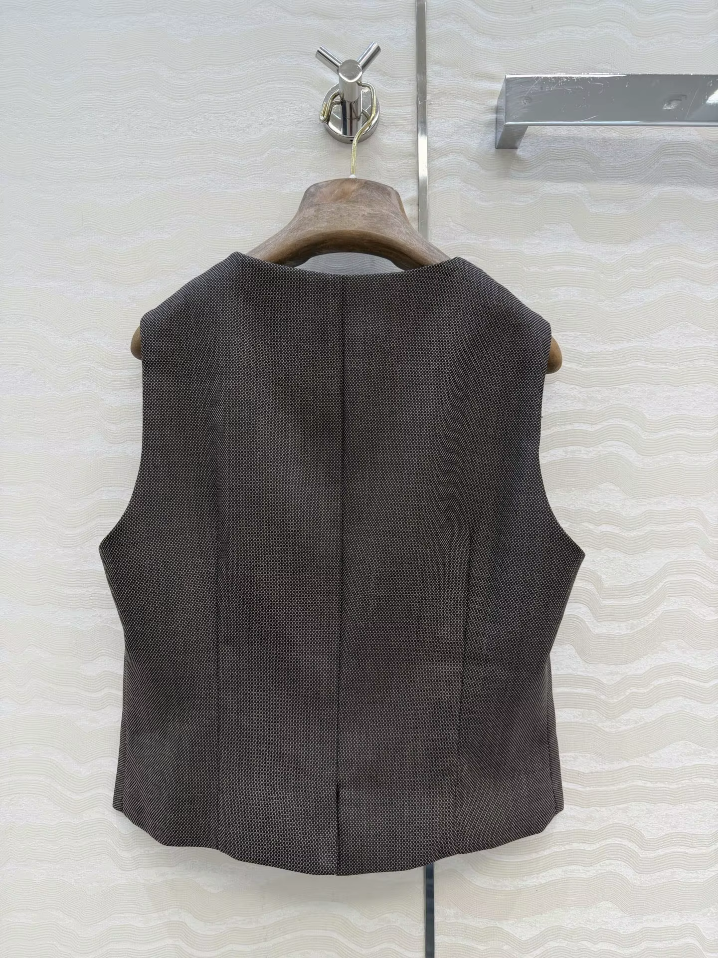 Gilet marron à col en V et simple boutonnage pour femme