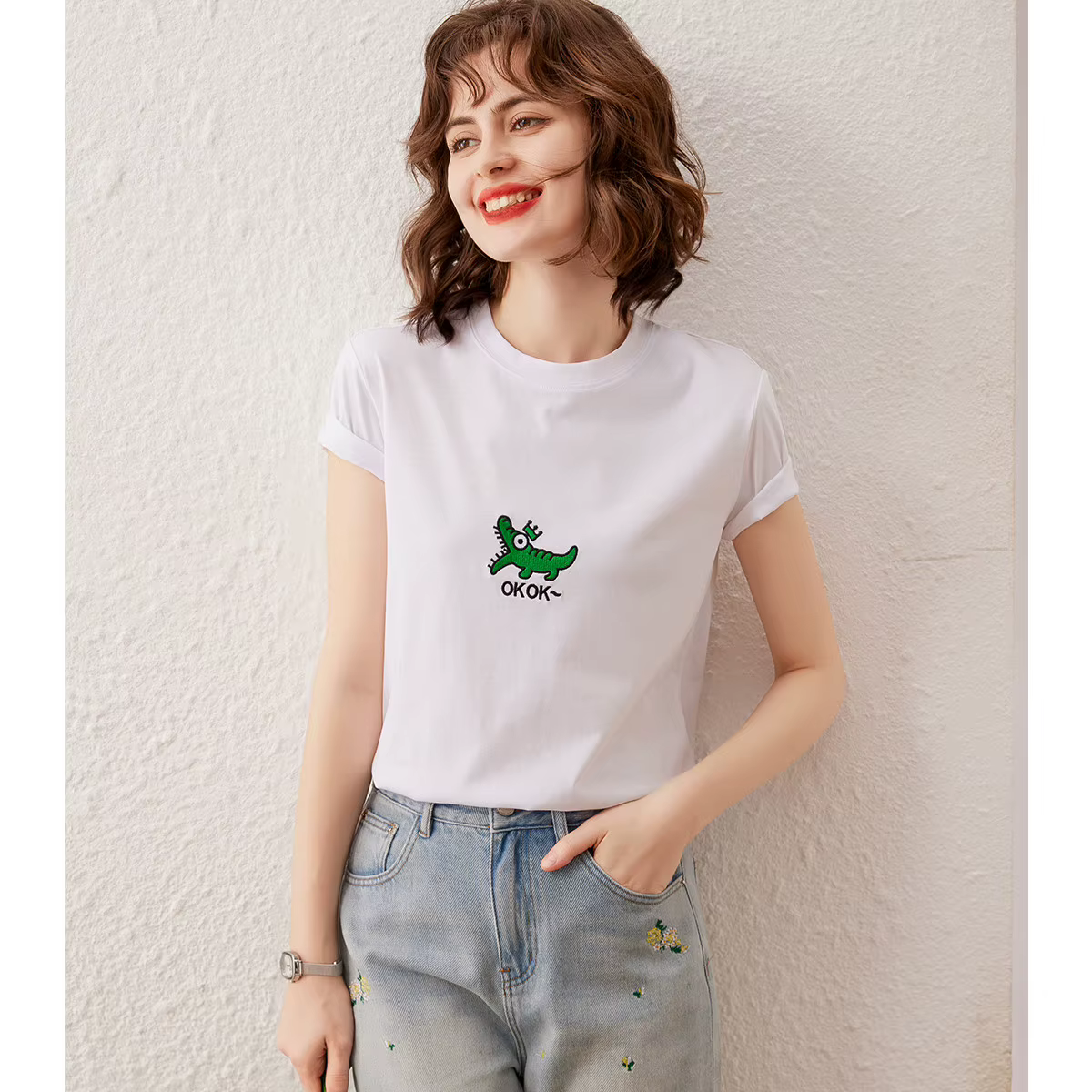 Modiis Yao-T-shirt brodé crocodile pour femme, col rond basique, pull à manches courtes, haut décontracté, t-shirt à la mode, été 2024
