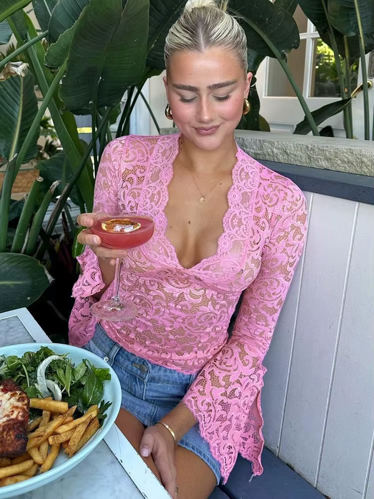 Haut sexy en dentelle à col en V profond Style de rue Longueur courte Bordure T-shirt à manches longues Respirant Confortable Mélange de nylon Tendance St...