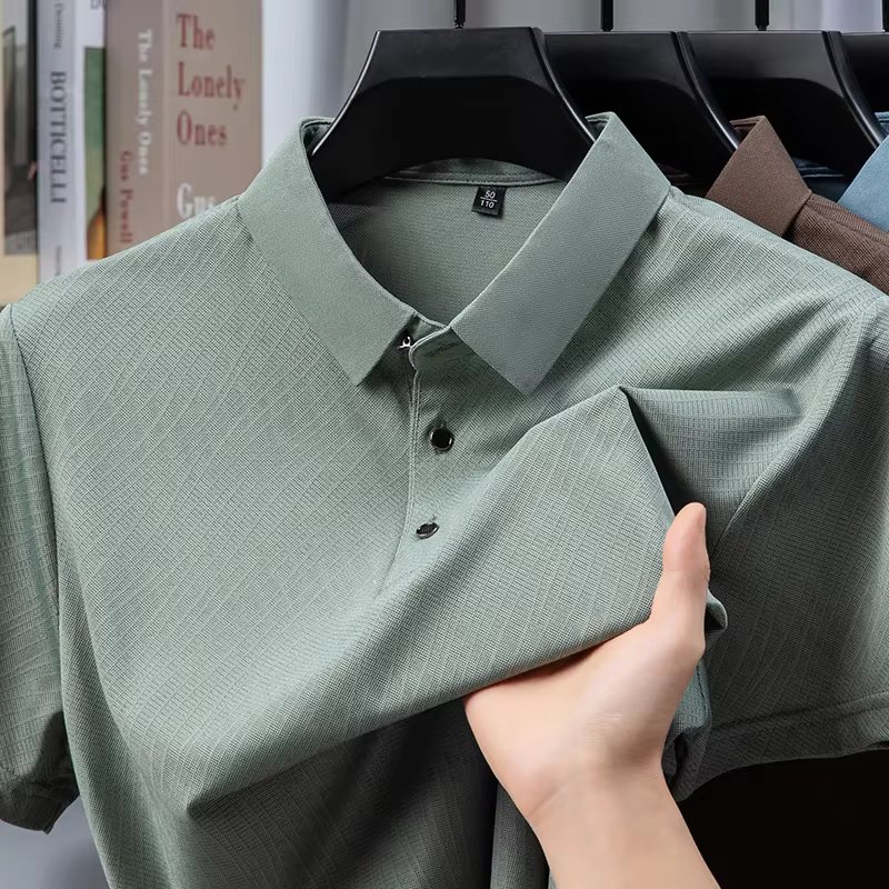 Polo Minimaliste Uni pour Hommes – Tissu Fin – Idéal pour le Quotidien