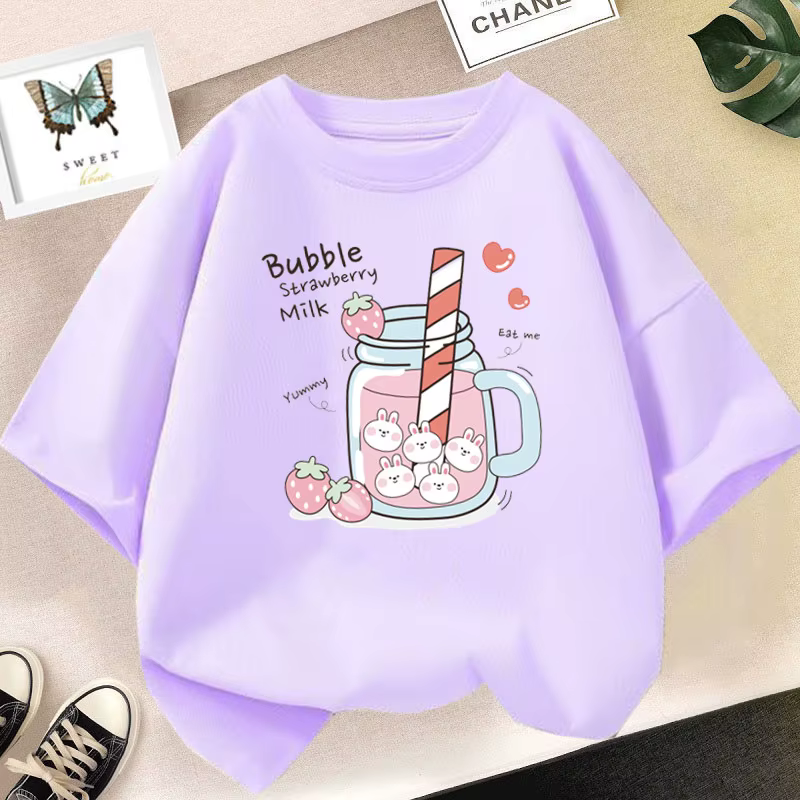 T-shirt imprimé graphique de jus de fraise pour filles
