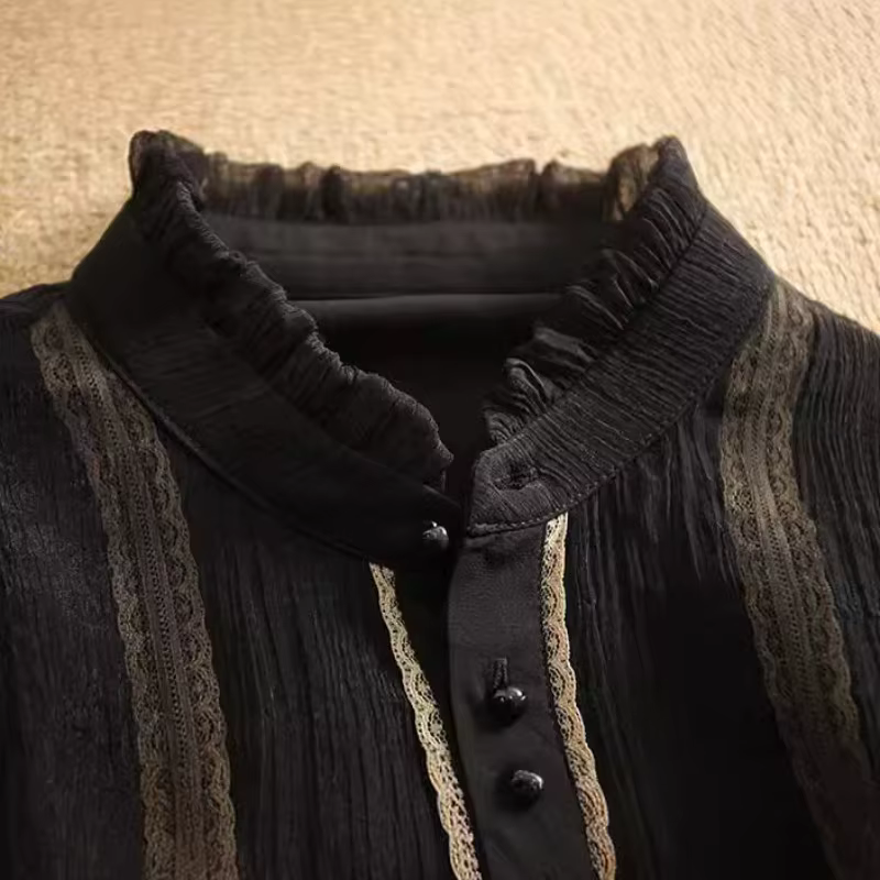 Chemise à manches longues en dentelle épissée française