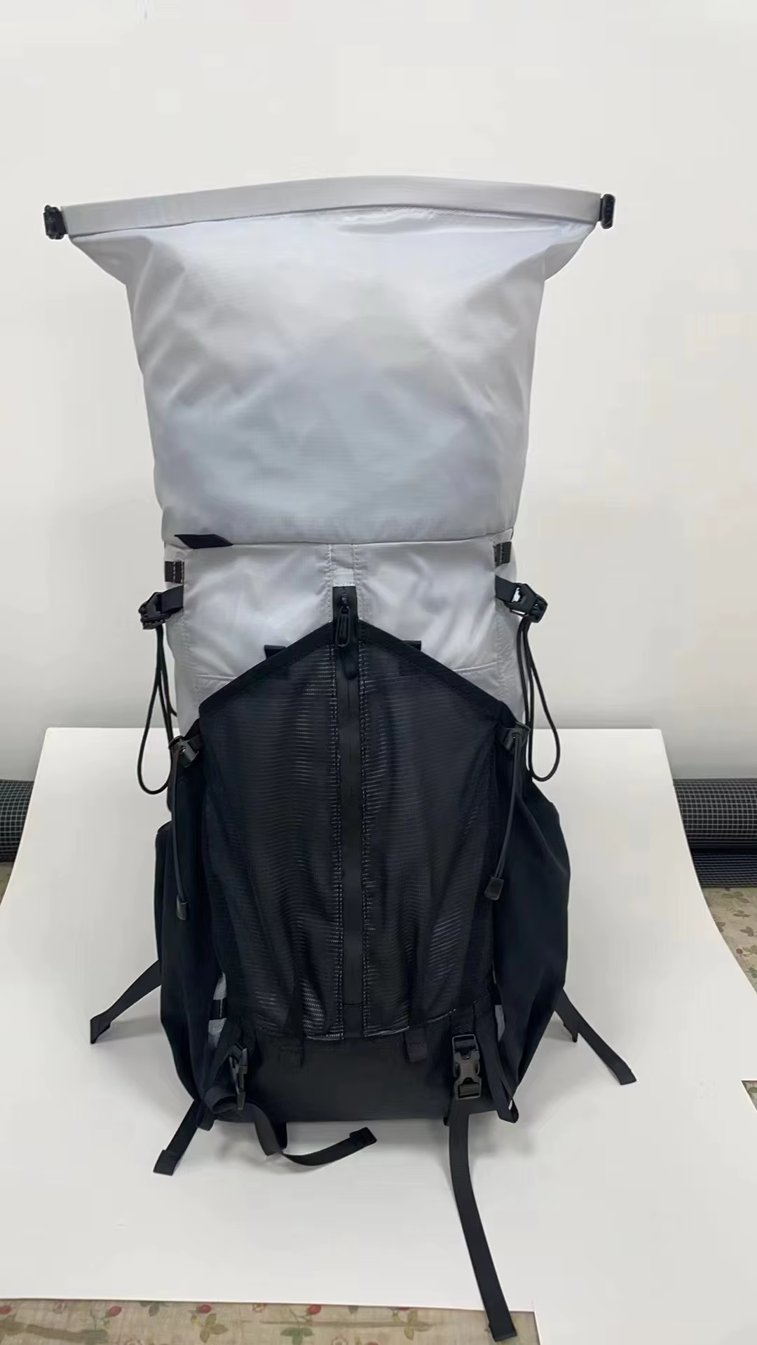 SR léger pour randonnée "May", capacité 22 ~ 38L, seulement 860g