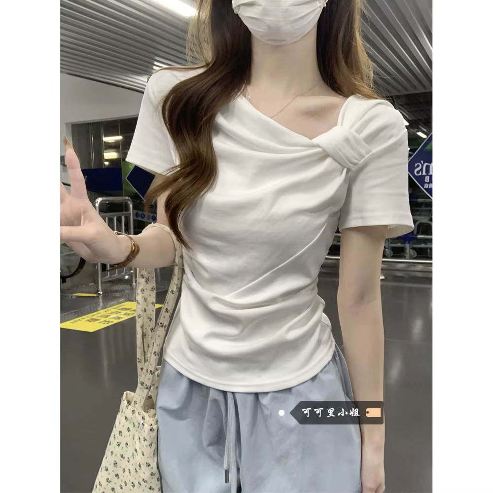 T-shirt blanc chic d'été pour femme