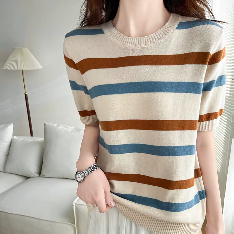 T-shirt rayé à manches courtes pour femmes