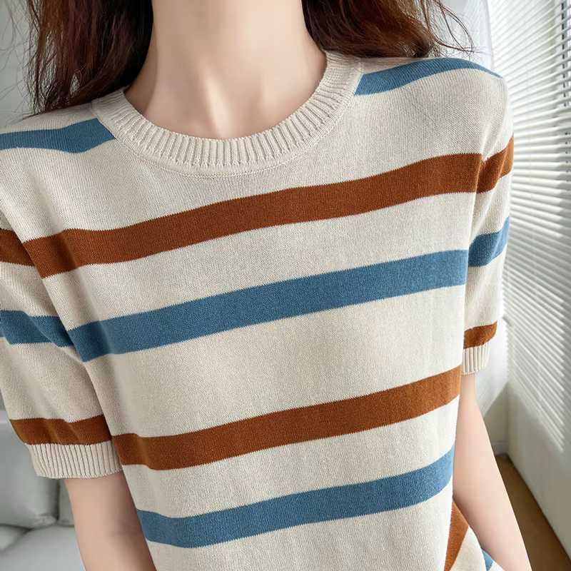 T-shirt rayé à manches courtes pour femmes