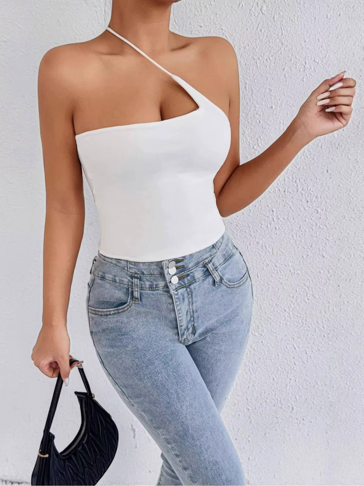 Haut court asymétrique blanc à une épaule pour femme