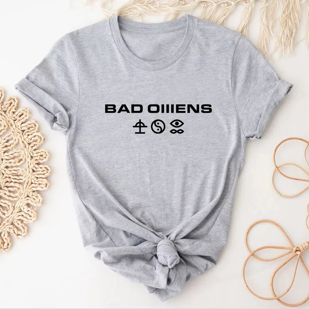 T-shirt graphique japonais Bad Omens pour femmes