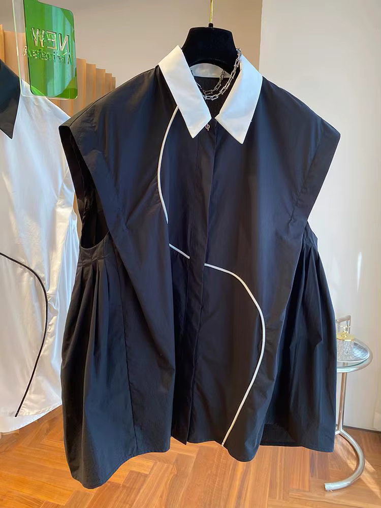 Chemise sans manches à coutures contrastées pour femmes