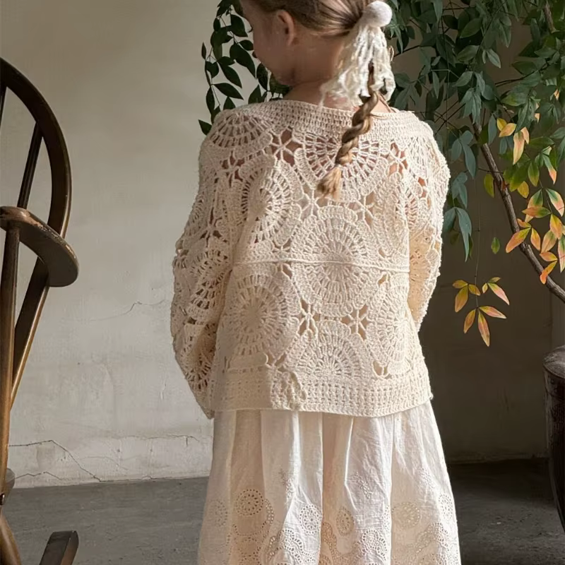Haut tricoté ajouré à col rond pour filles
