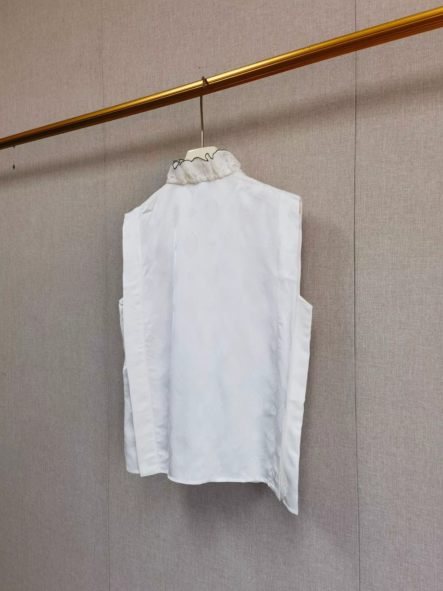 Nouvelle chemise d'été sans manches à col montant pour femme