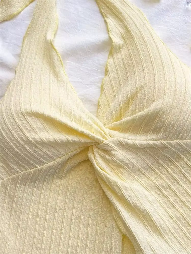 Haut jaune à col en v pour femmes